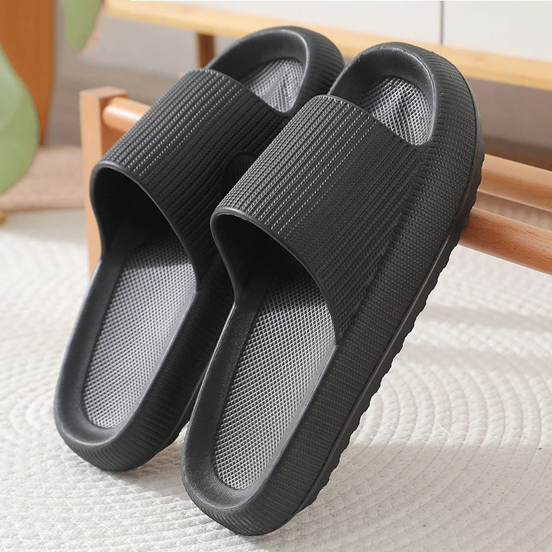 Luxuriöse Sommerschlappen für Zuhause™