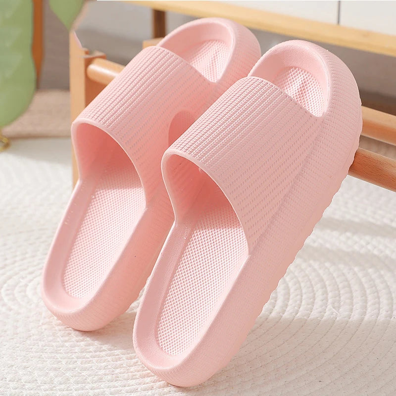 Luxuriöse Sommerschlappen für Zuhause™